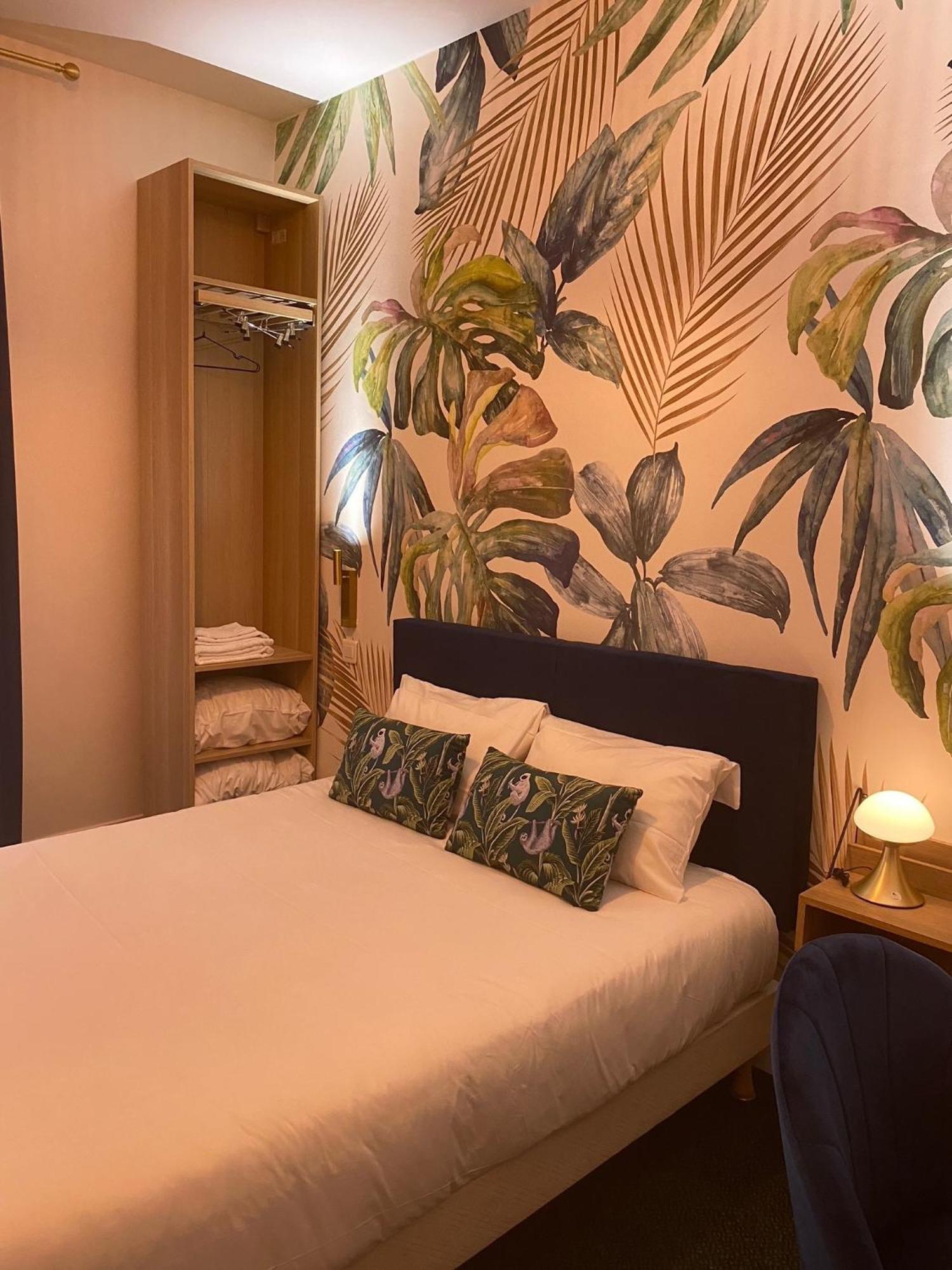 Hotel Boileau Paris Exterior photo