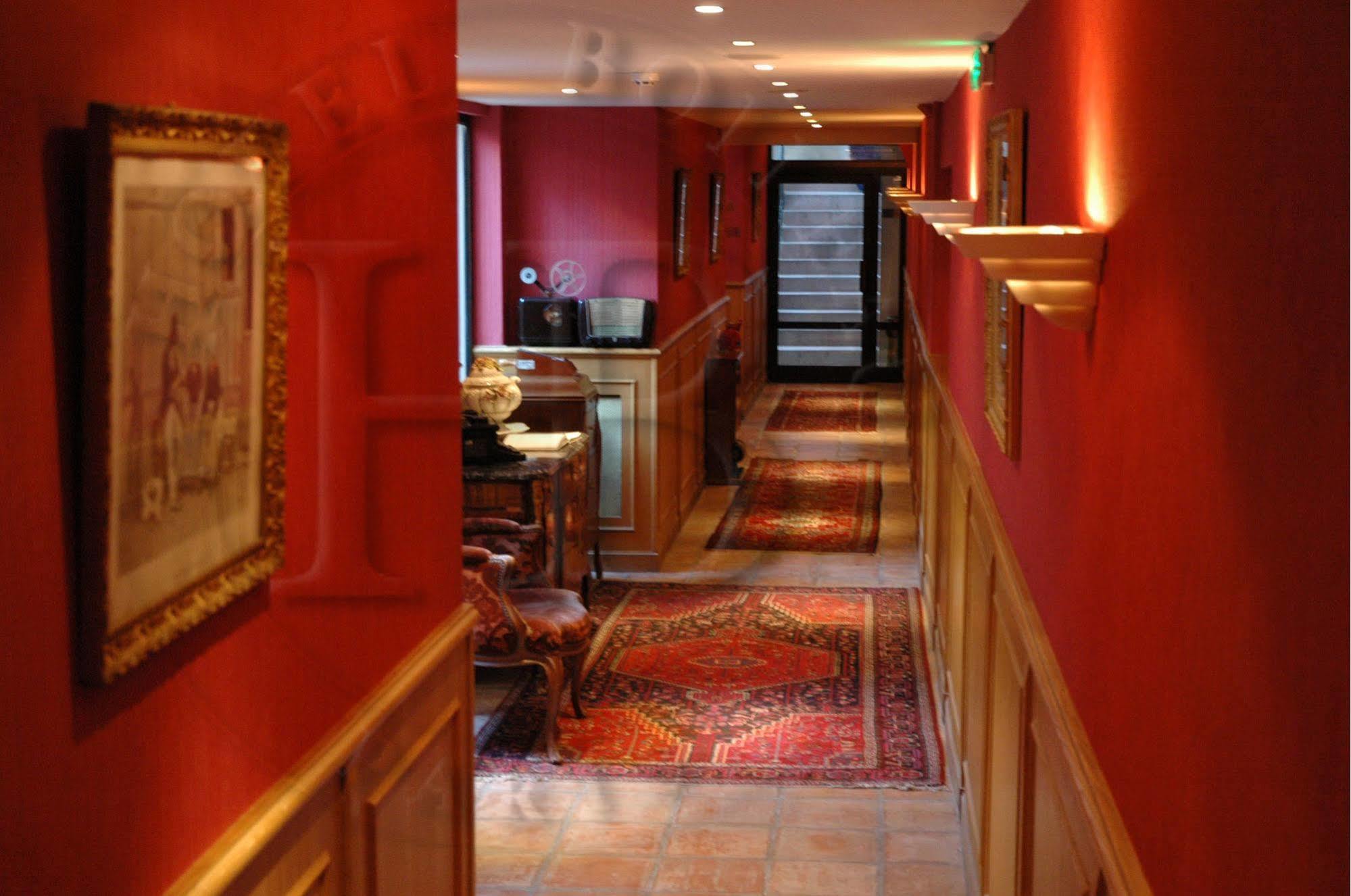 Hotel Boileau Paris Exterior photo